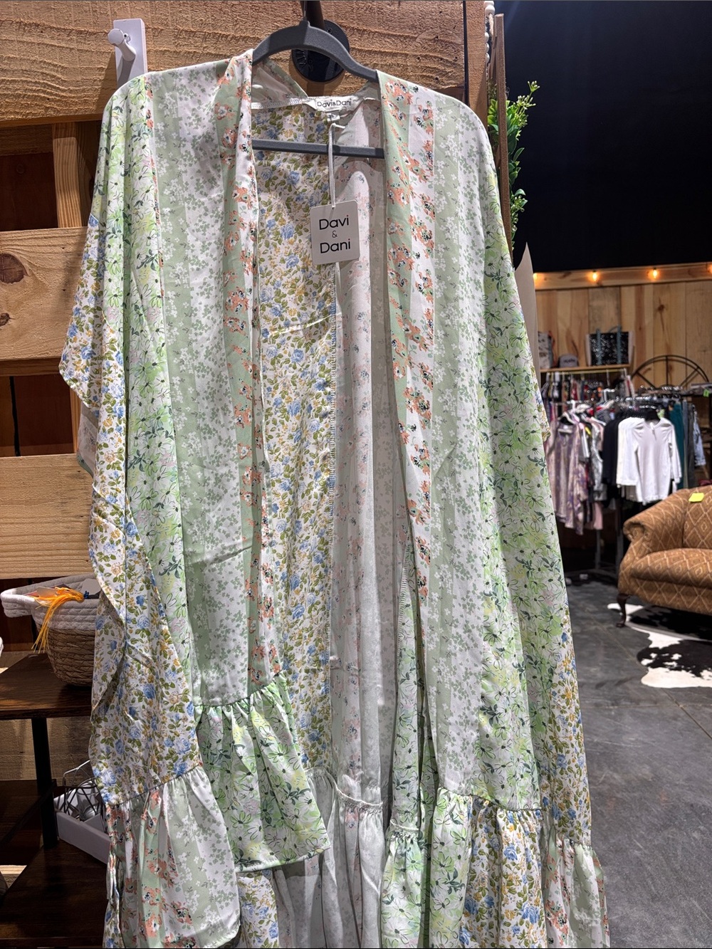 New Boutique Plus & Reg size ruffle kimono